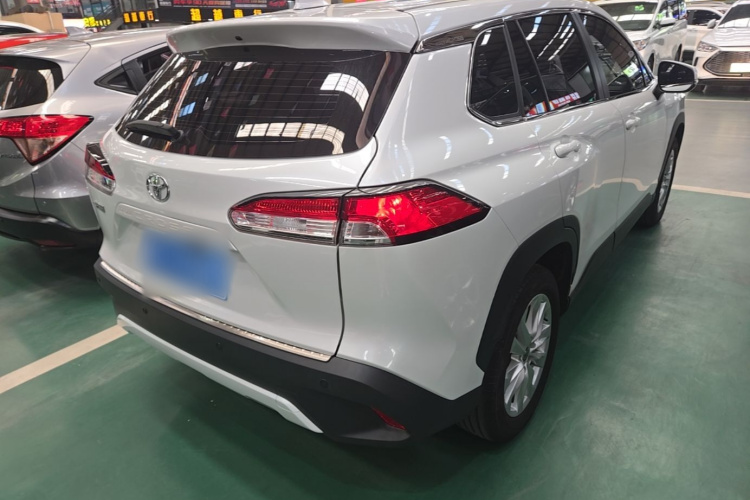 Toyota Corolla Cross 2024 #5 Toyota Corolla Cross 2024 صورة سيارة #5