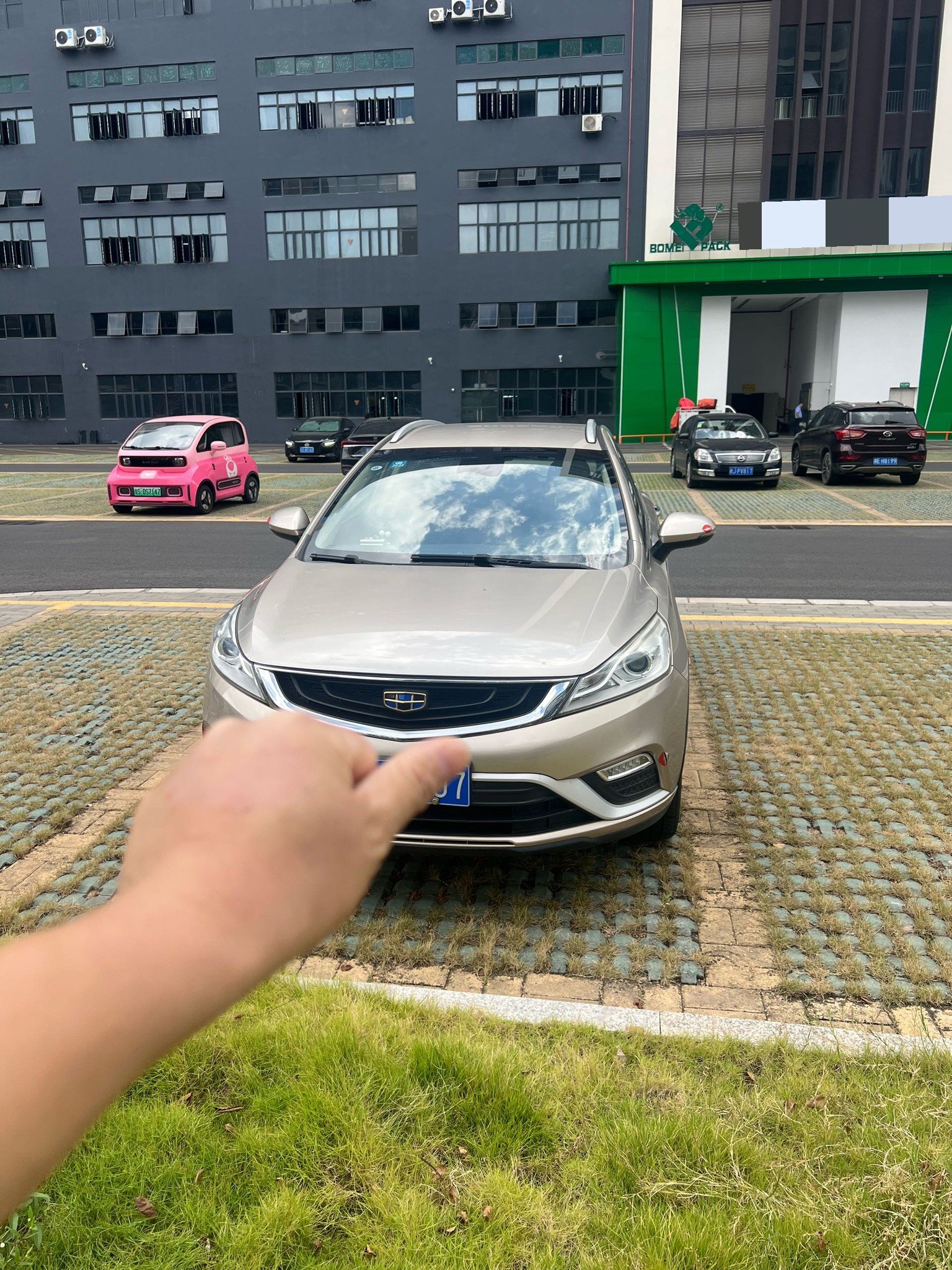 GEELY Emgrand GS 2018 #2 GEELY Emgrand GS 2018 car image #2