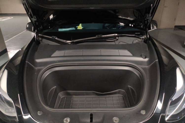 Tesla Model Y 2021 #22 Tesla Model Y 2021 car image #22