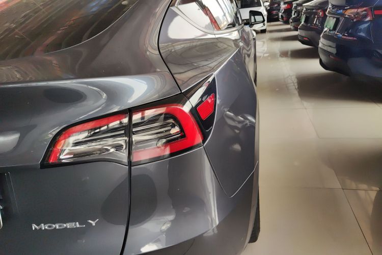 Tesla Model Y 2021 #8 Tesla Model Y 2021 immagine di auto #8