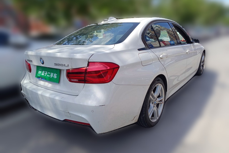 BMW 3 Series 2018 car image #5