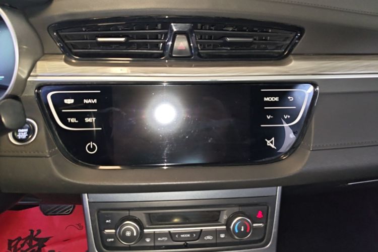 GEELY Emgrand 2019 #25 GEELY Emgrand 2019 car image #25