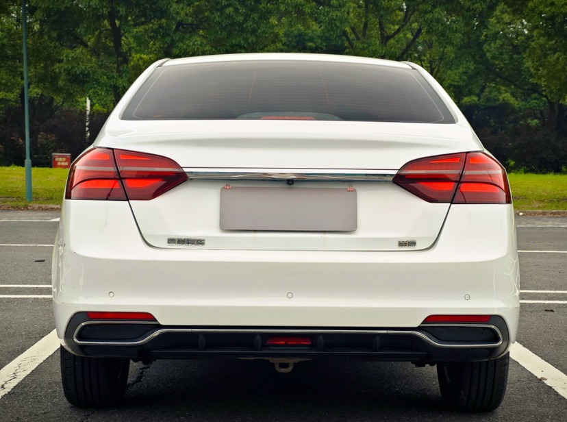 GEELY Emgrand 2019 car image #5