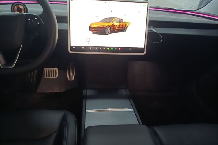 Tesla Model 3 2024 car image #13
