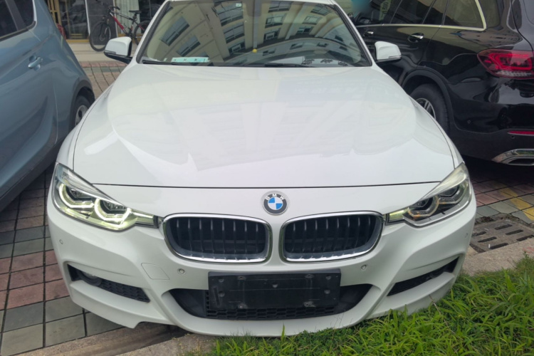 BMW 3 Series 2019 #3 BMW 3 Series 2019 car image #3