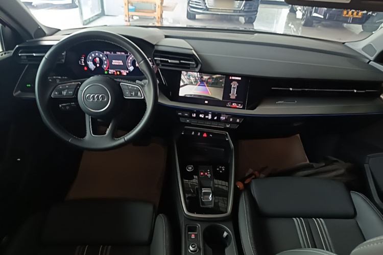 Audi A3 2024 immagine di auto #10