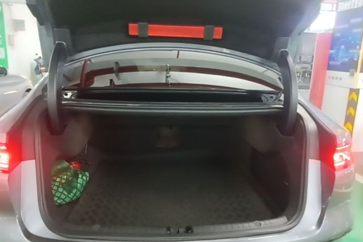 BYD Han 2023 car image #19