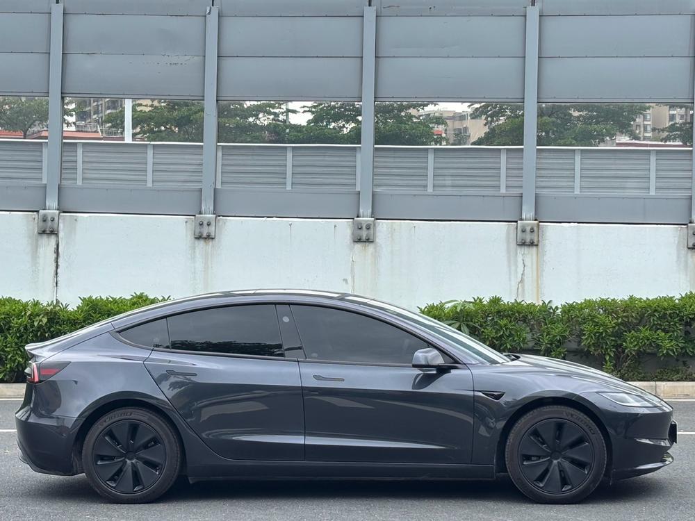 Tesla Model 3 2024 #8 Tesla Model 3 2024 car image #8