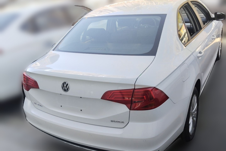 Volkswagen Bora 2020 car image #6