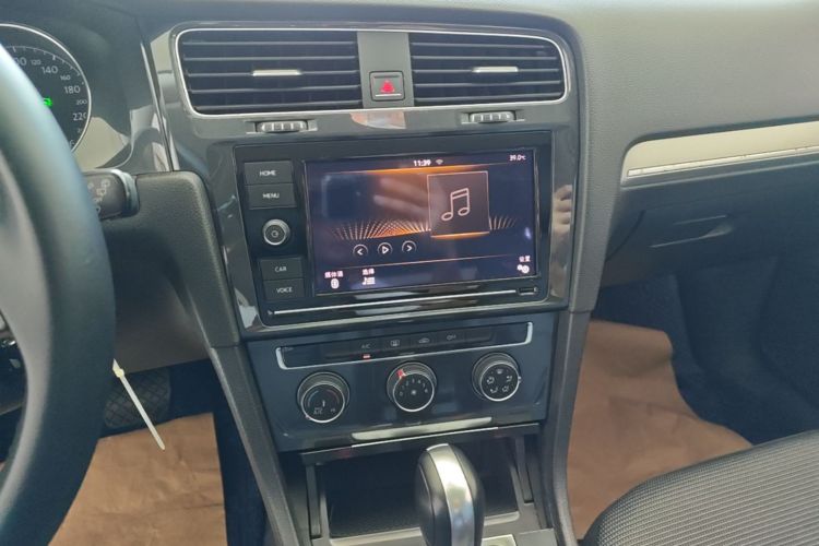 Volkswagen Golf 2019 #13 Volkswagen Golf 2019 car image #13