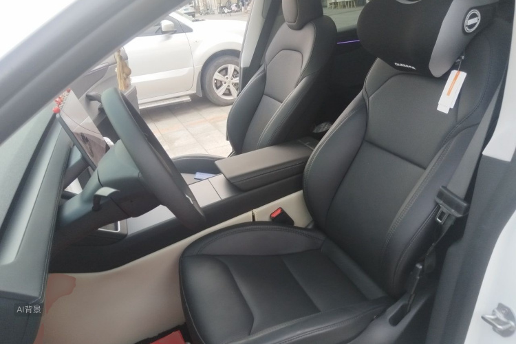 Tesla Model Y 2025 car image #17