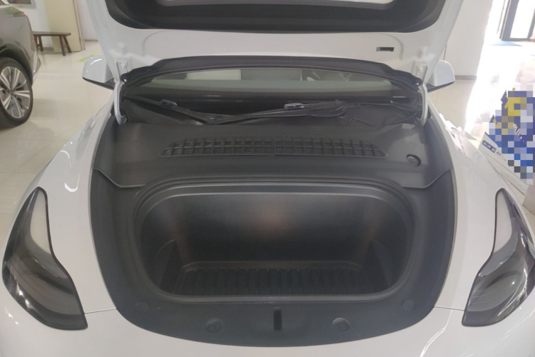 Tesla Model Y 2023 #20 Tesla Model Y 2023 car image #20