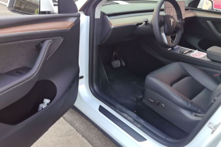 Tesla Model Y 2021 #16 Tesla Model Y 2021 immagine di auto #16