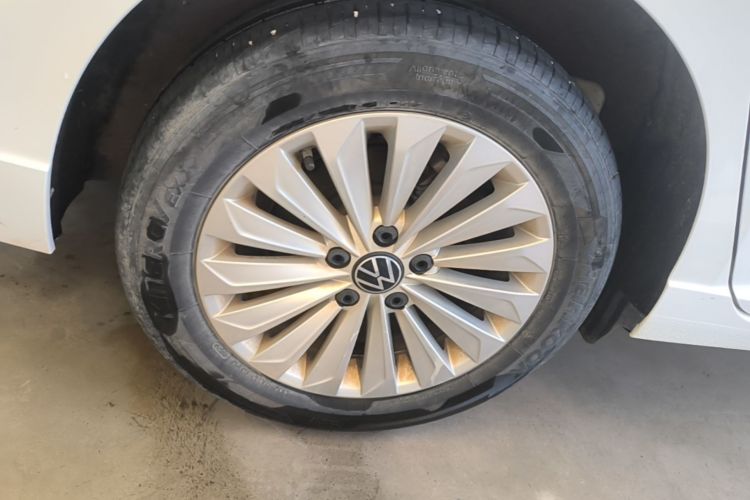 Volkswagen Lavida 2020 car image #10