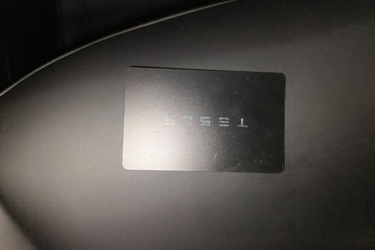 Tesla Model Y 2024 #9 Tesla Model Y 2024 car image #9