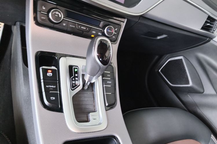 GEELY Emgrand GS 2018 car image #14