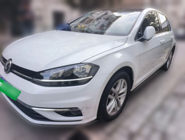 Volkswagen Golf 2018 car image 