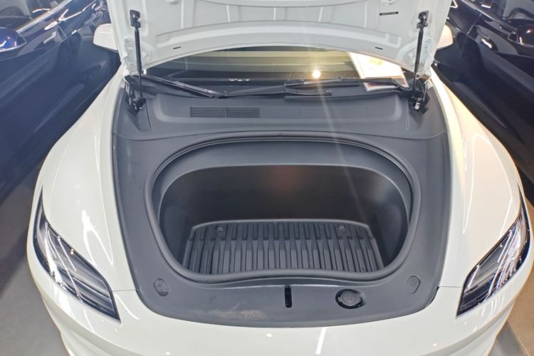 Tesla Model 3 2026 #20 Tesla Model 3 2026 car image #20