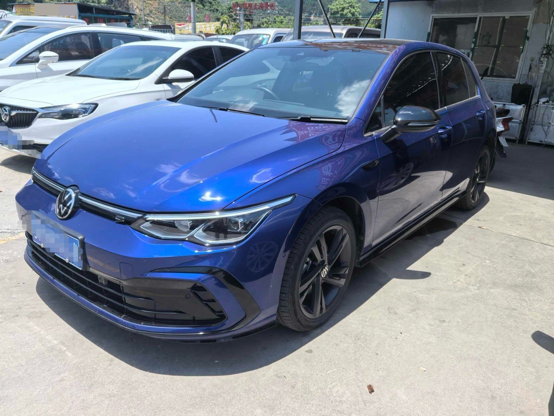 Volkswagen Golf 2021 car image 