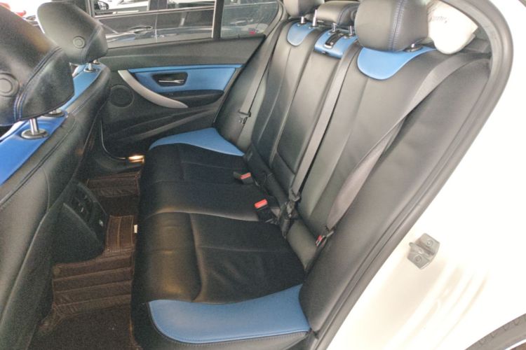 BMW 3 Series 2018 #17 BMW 3 Series 2018 car image #17