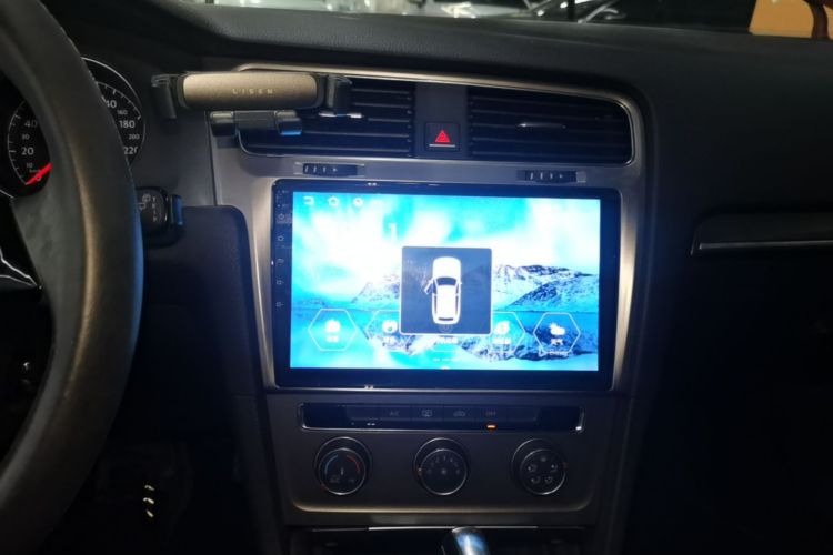 Volkswagen Golf 2016 car image #13