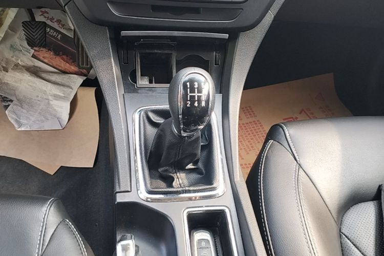 GEELY Emgrand 2017 #14 GEELY Emgrand 2017 car image #14