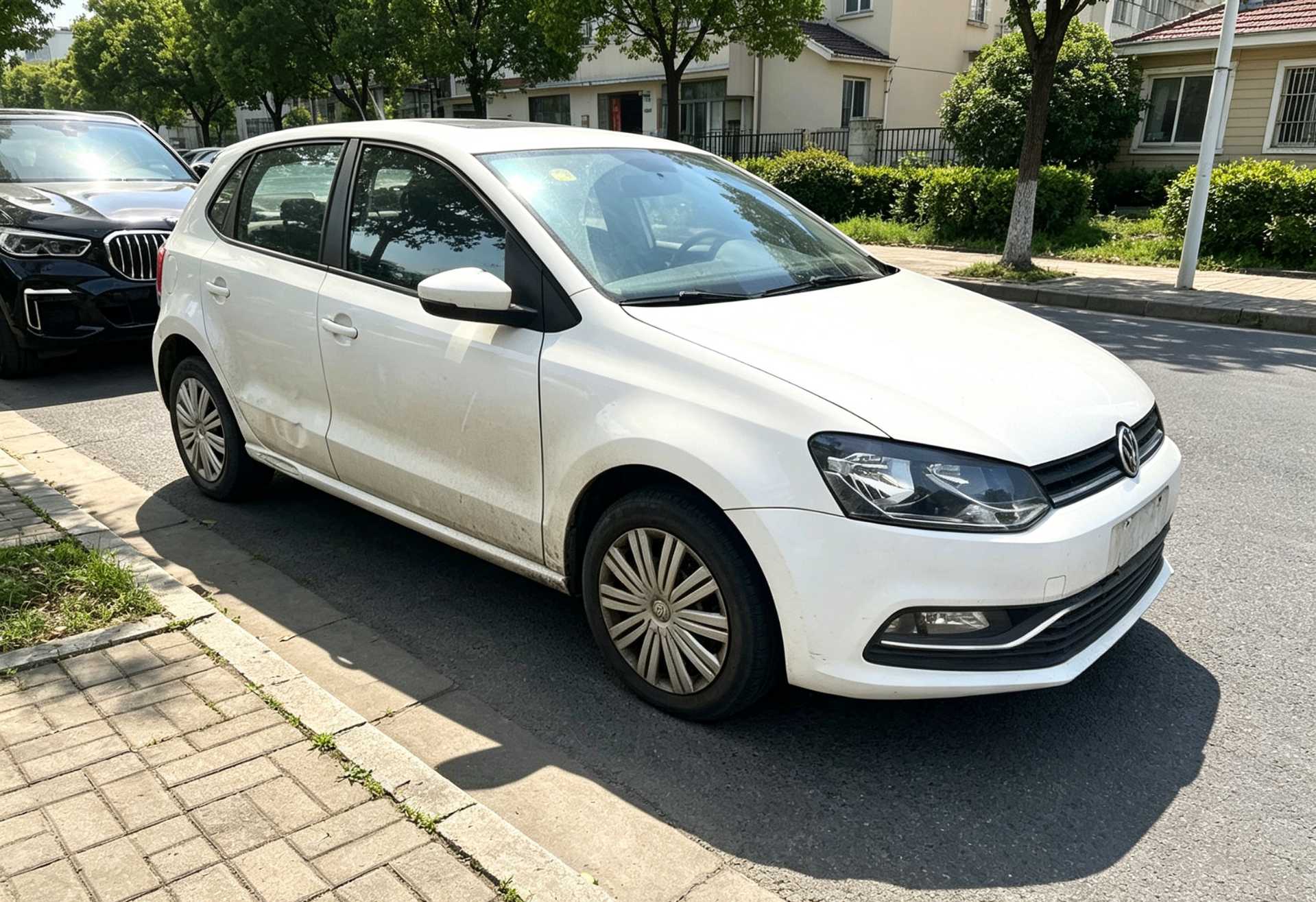 Volkswagen Polo 2017 car image #2