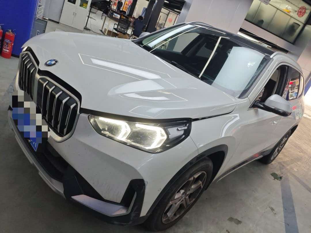 BMW X1 2024 car image 