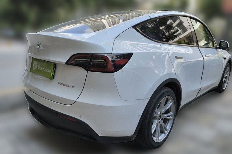 Tesla Model Y 2021 #7 Tesla Model Y 2021 car image #7