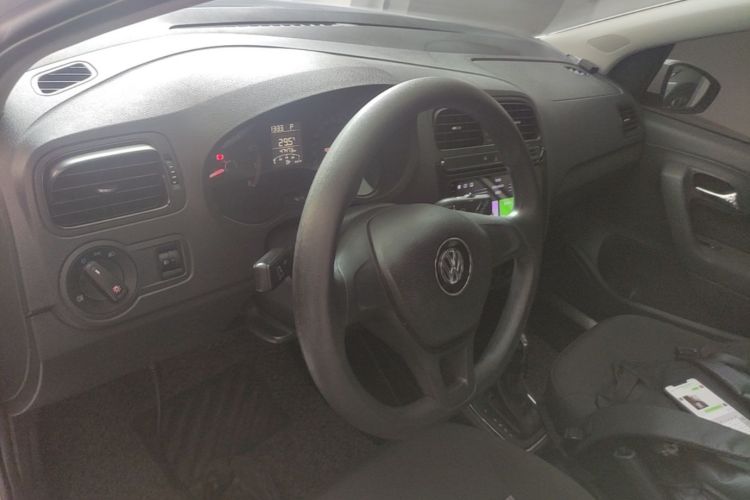 Volkswagen Polo 2016 #10 Volkswagen Polo 2016 car image #10