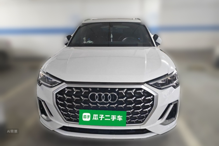 Audi Q3 2024 car image #3