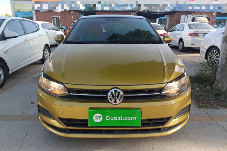 Volkswagen Polo 2019 car image #3