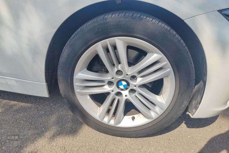BMW 3 Series 2017 #9 BMW 3 Series 2017 car image #9