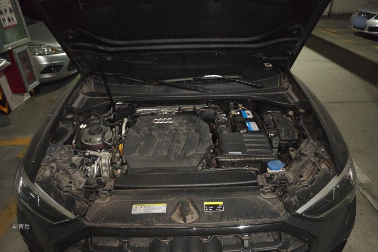 Audi Q3 2020 car image #22