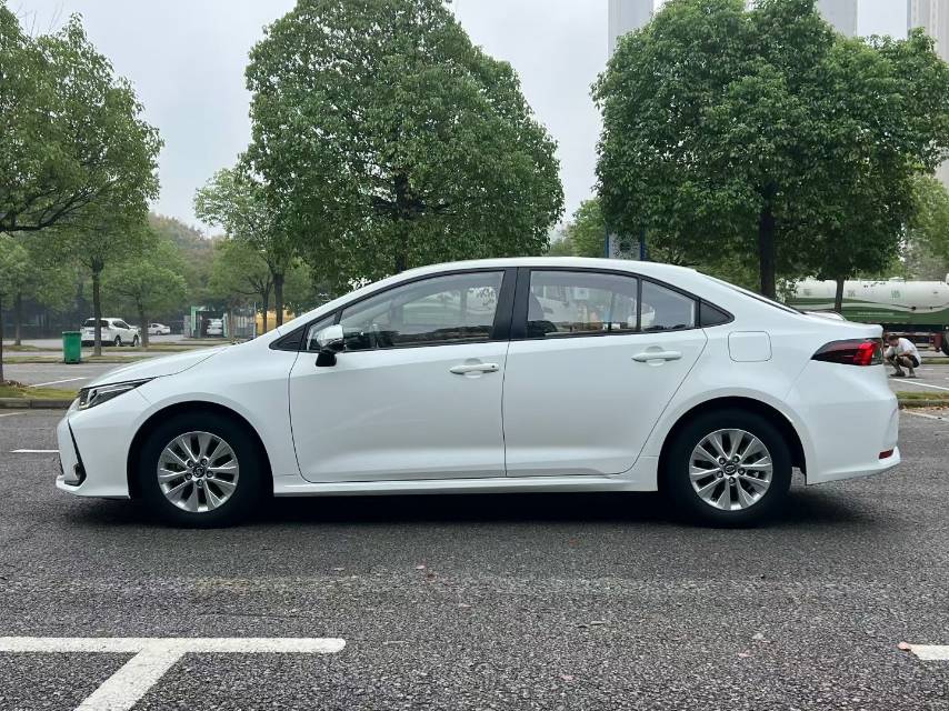 Toyota Corolla 2023 car image #3
