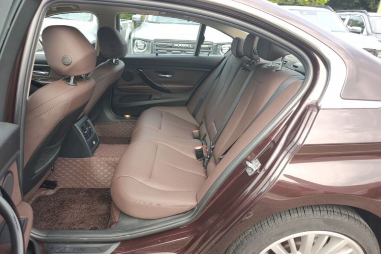 BMW 3 Series 2018 #17 BMW 3 Series 2018 immagine di auto #17