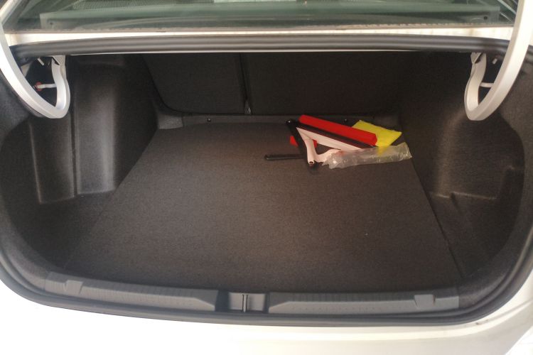 Volkswagen Lavida 2026 imagen de coche #19