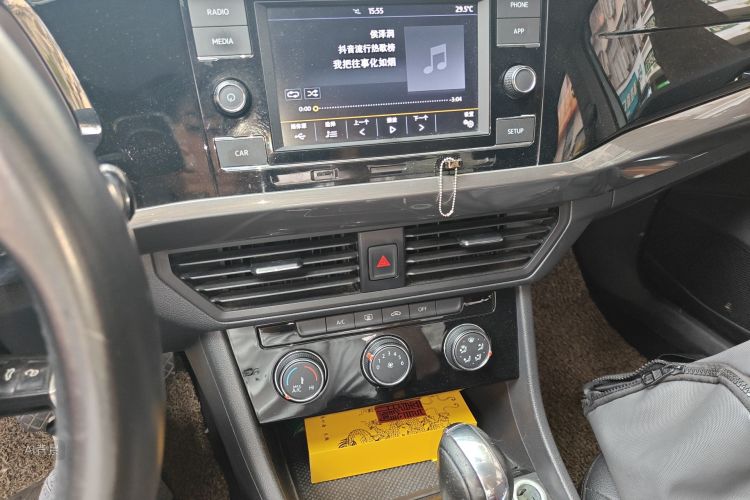 Volkswagen Bora 2020 صورة سيارة #15