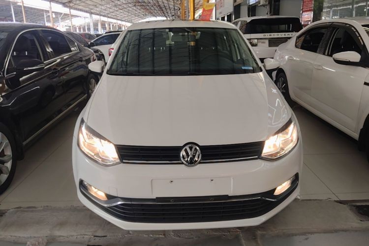 Volkswagen Polo 2018 car image #3