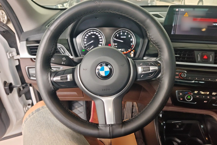 BMW X1 2021 #15 BMW X1 2021 immagine di auto #15