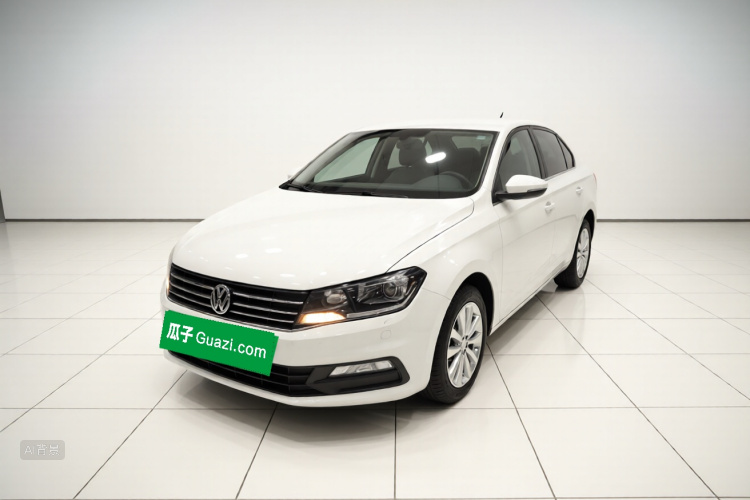 Volkswagen Santana 2022 car image #2