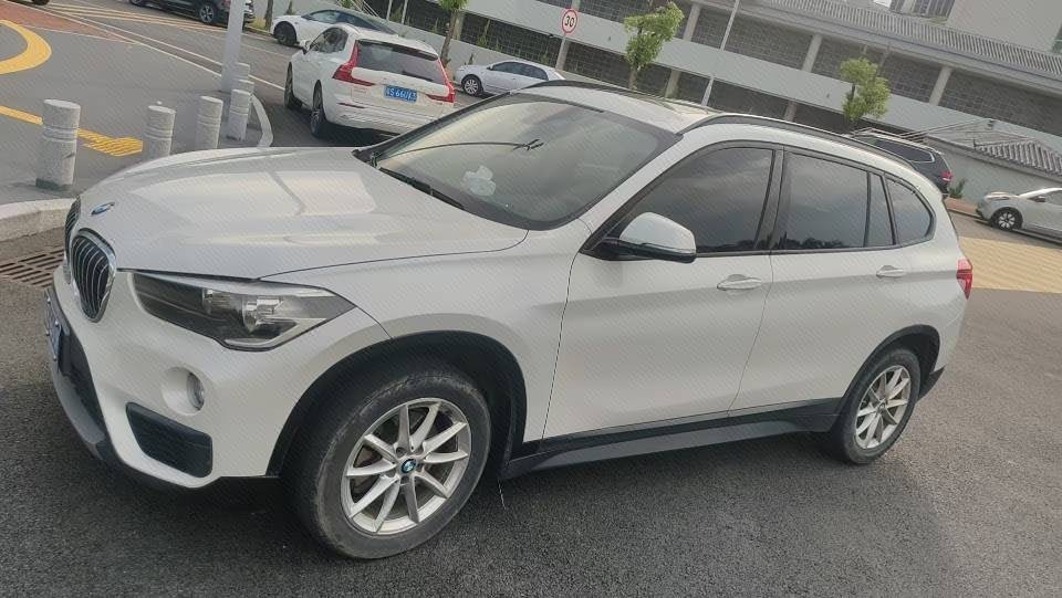 BMW X1 2018 BMW X1 2018 car image