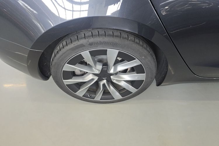 Tesla Model 3 2024 #10 Tesla Model 3 2024 car image #10
