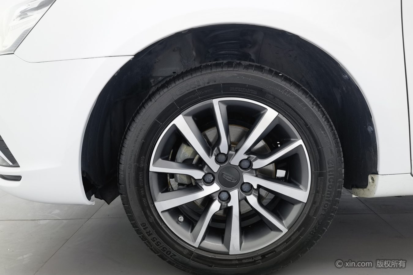 GEELY Emgrand 2019 #7 GEELY Emgrand 2019 car image #7