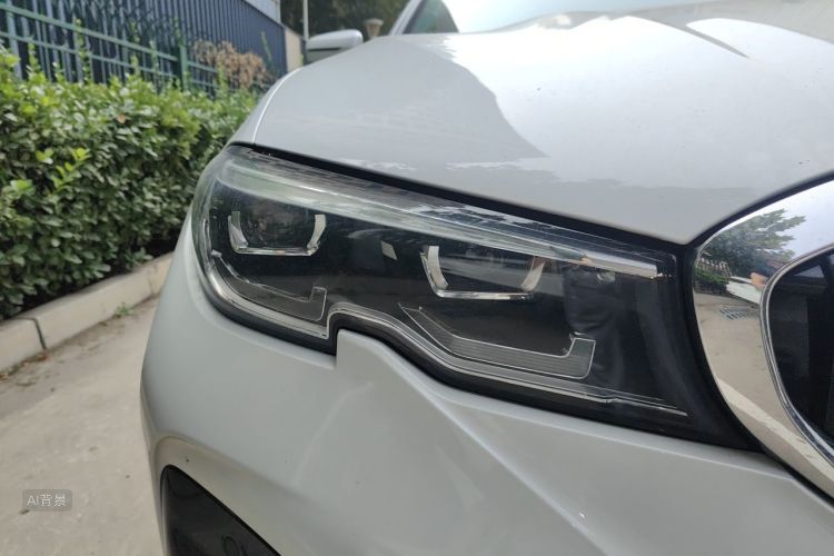 BMW 3 Series 2022 car image #8