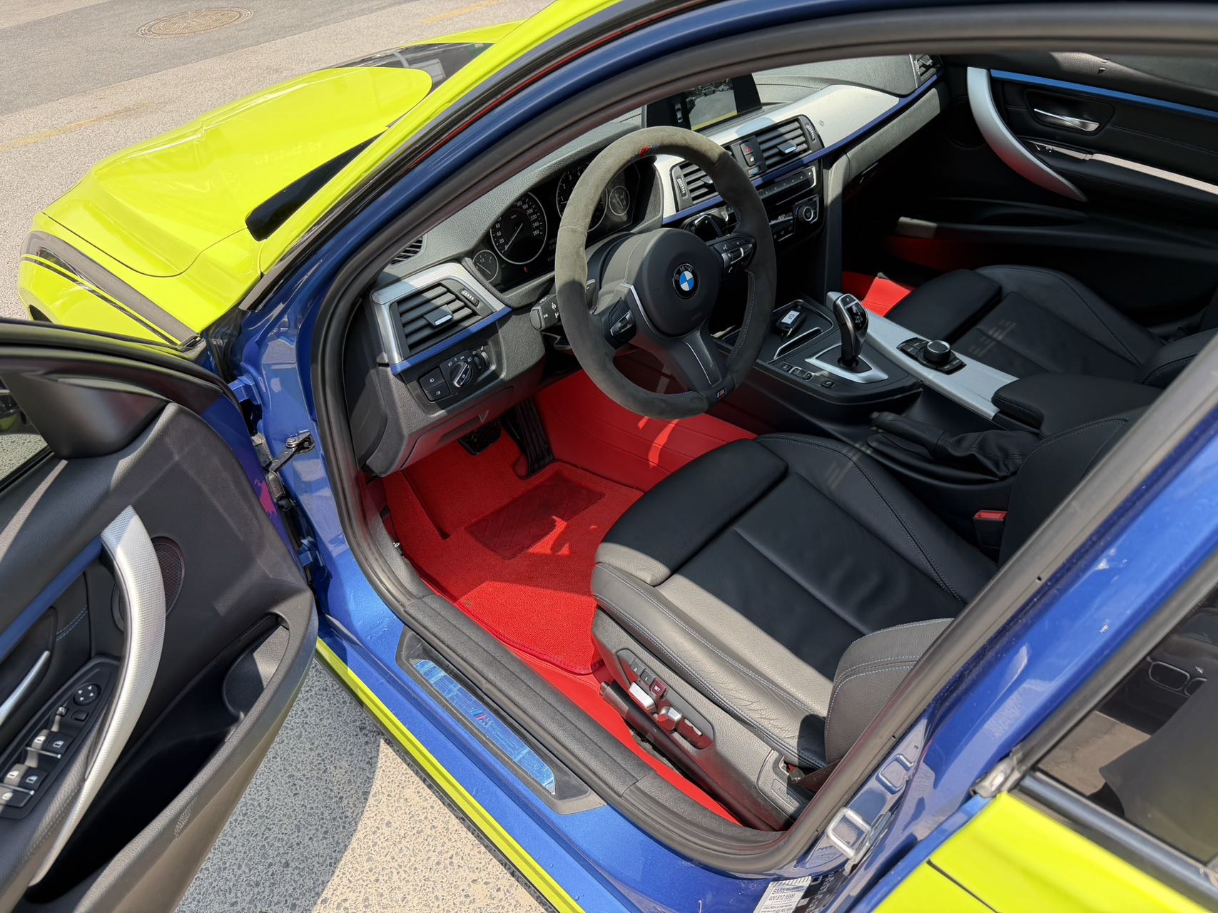 BMW 3 Series 2019 car image #6