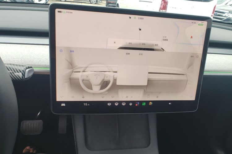 Tesla Model Y 2023 #13 Tesla Model Y 2023 immagine di auto #13