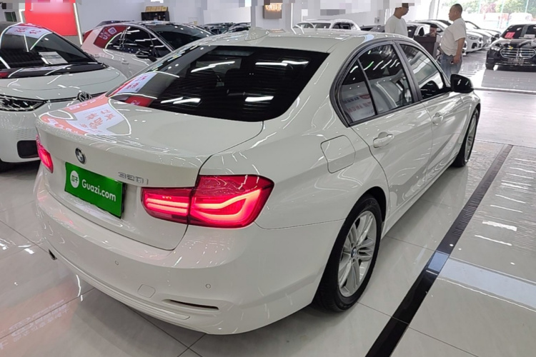 BMW 3 Series 2016 #5 BMW 3 Series 2016 car image #5