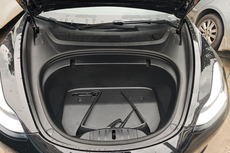 Tesla Model 3 2020 car image #20