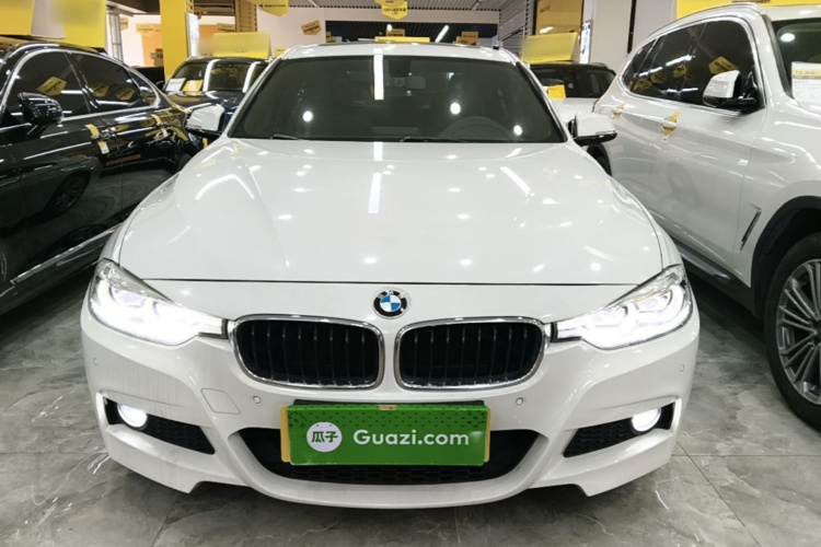 BMW 3 Series 2019 #3 BMW 3 Series 2019 car image #3